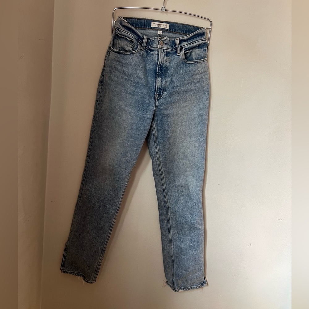 90s straight high waisted jeans